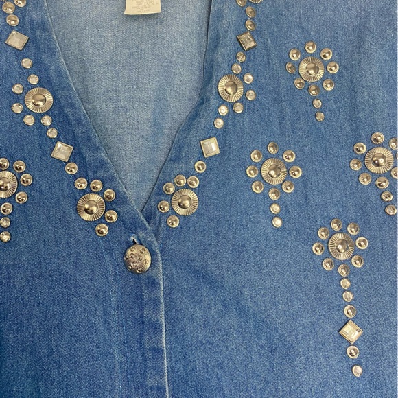 LIEBE Vintage Long Chambray Shacket Jeweled Western Long Sleeve Button Up - Picture 9 of 10